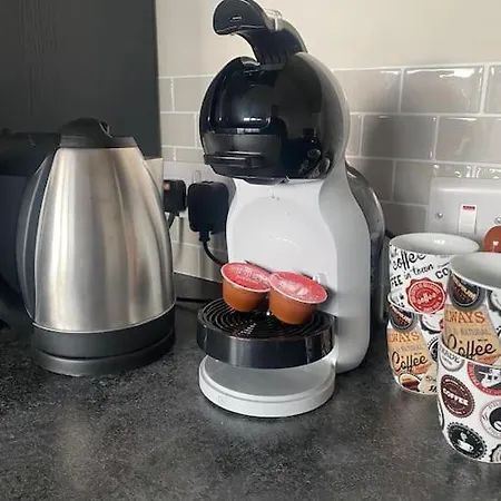 Castletroy Apartman *